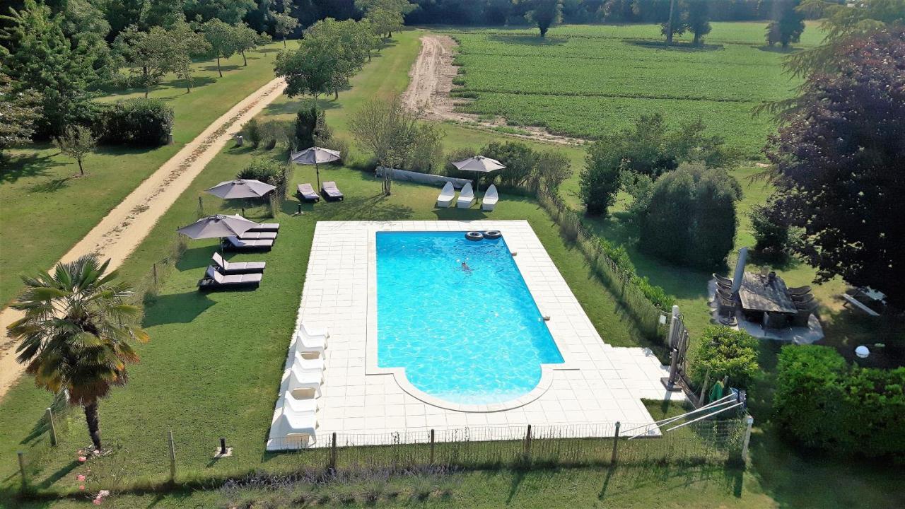 Chateau La Mothaye - Self Catering Apartments With Pool In The Loire Valley Les Bois-d'Anjou Zewnętrze zdjęcie